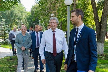 Оренбургский газоперерабатывающий завод отмечает полувековой юбилей